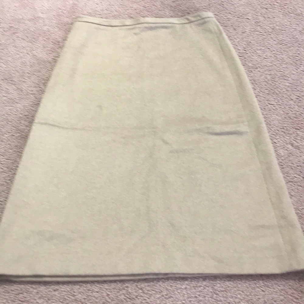 Excellent French connection wool beige skirt sz 8